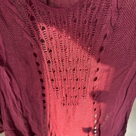 Made in Italy Elegant Burgundy Knit Women's Top - Picture 4 of 6